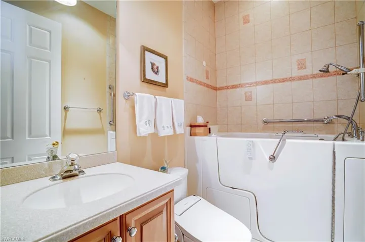 8983  Star Tulip  CT, Naples, FL 34113