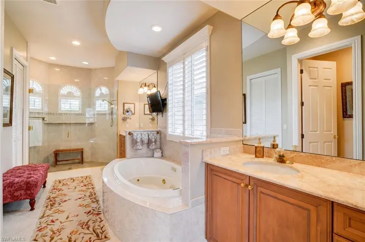 8983  Star Tulip  CT, Naples, FL 34113