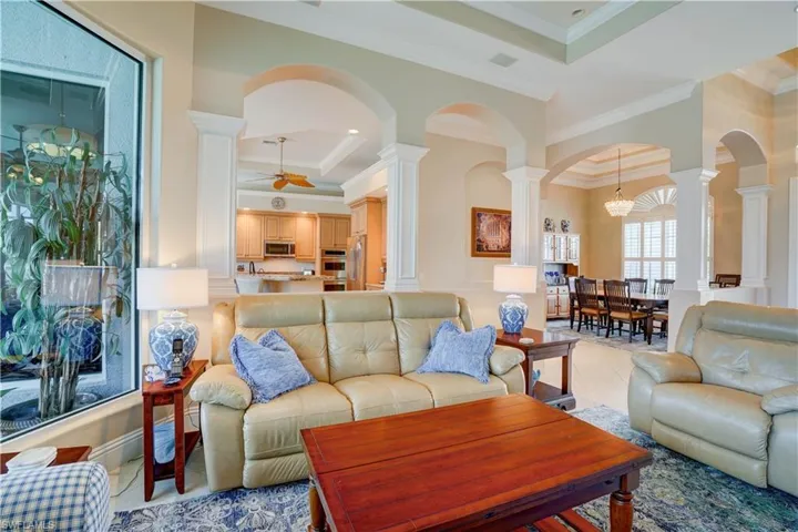 8983  Star Tulip  CT, Naples, FL 34113