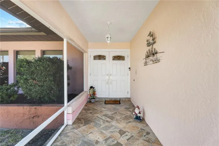 1202 SW 51st  TER, Cape Coral, FL 33914
