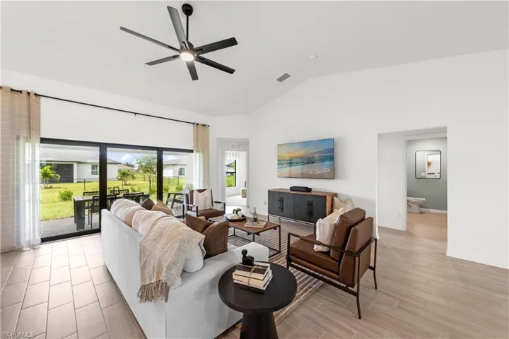 1613 NE 2nd  PL, Cape Coral, FL 33909