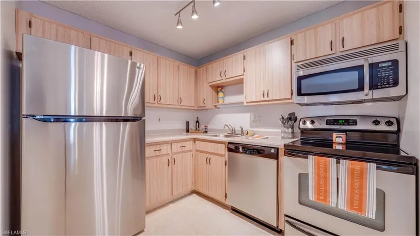Perfectly positioned close to the dining area and the family room.