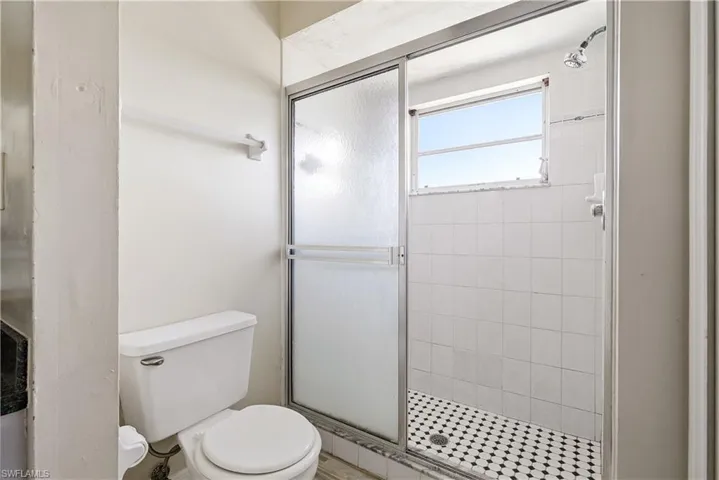 1233 Se 23rd Ave, Cape Coral, Florida 33990