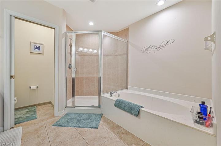 9511  Roundstone  CIR, Fort Myers, FL 33967