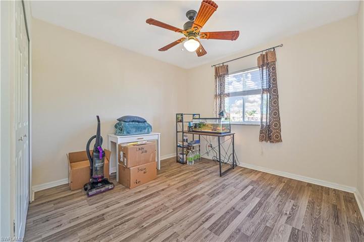 9511  Roundstone  CIR, Fort Myers, FL 33967