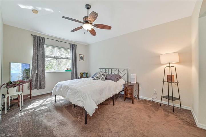 9511  Roundstone  CIR, Fort Myers, FL 33967