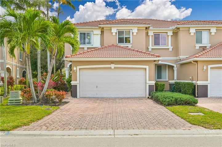 9511  Roundstone  CIR, Fort Myers, FL 33967