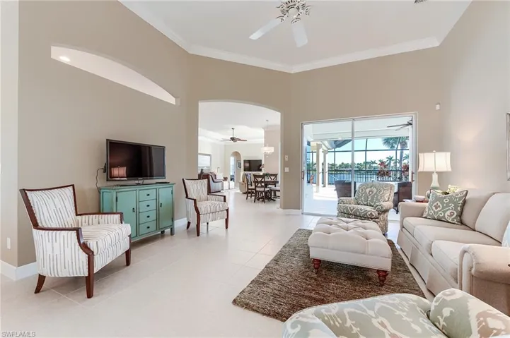 8860  New Castle  DR, Fort Myers, FL 33908
