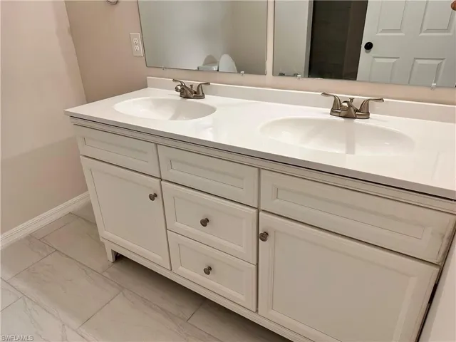 601 Ne 11th Ter, Cape Coral, Florida 33909
