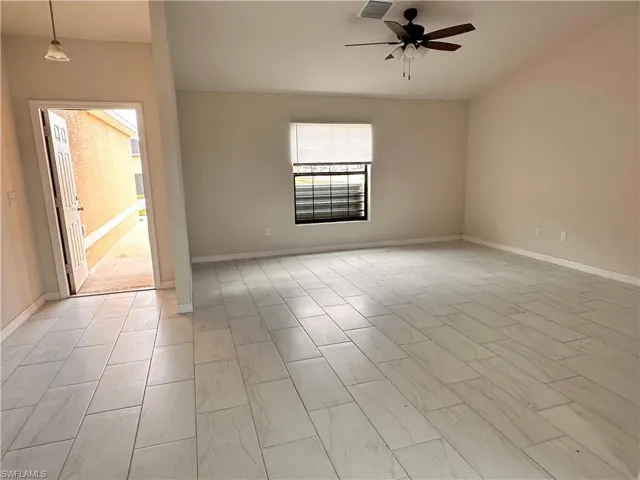 601 Ne 11th Ter, Cape Coral, Florida 33909