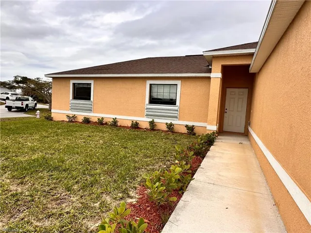 601 Ne 11th Ter, Cape Coral, Florida 33909