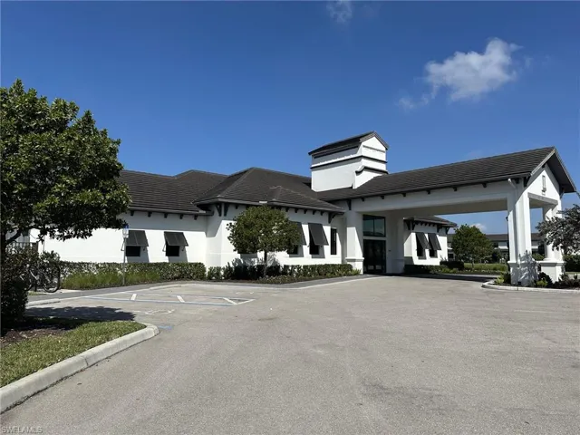 Vanderbilt Reserve Amenities