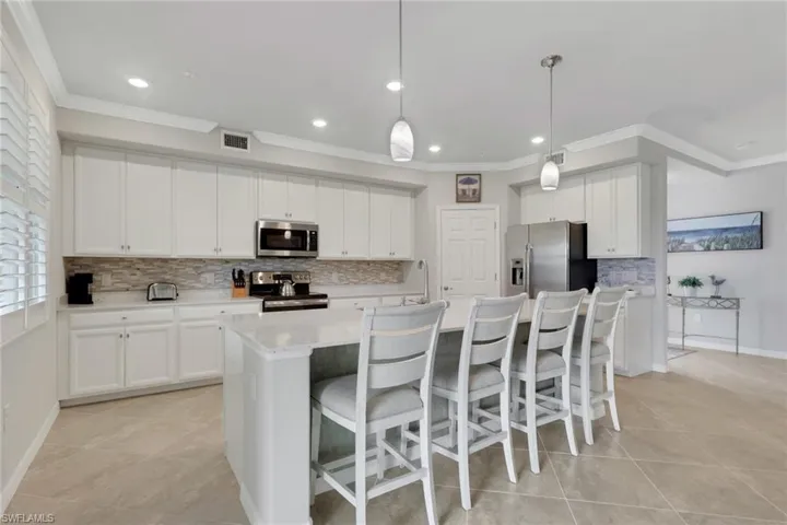 17270 Cherrywood Ct 5904, Bonita Springs, Florida 34135
