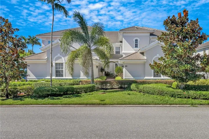 View of front of home featuring a front yard