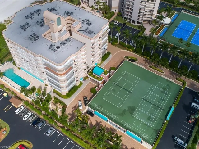 Aerial view of Les Falls and tennis over covered parking