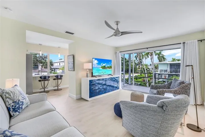 295 8th Ave S # 295b, Naples Fl 34102