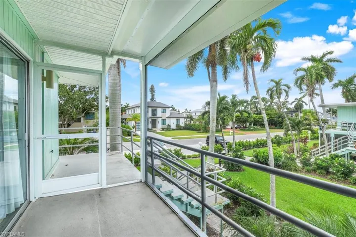 295 8th Ave S # 295b, Naples Fl 34102