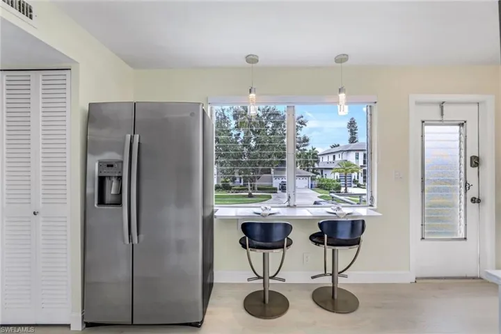 295 8th Ave S # 295b, Naples Fl 34102