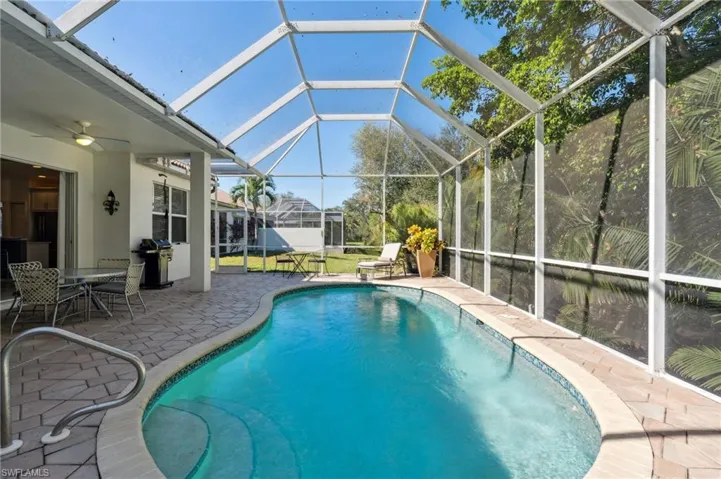 PRIVATE POOL OUTSIDE YOUR DOOR WITH PRIVATE SETTING...