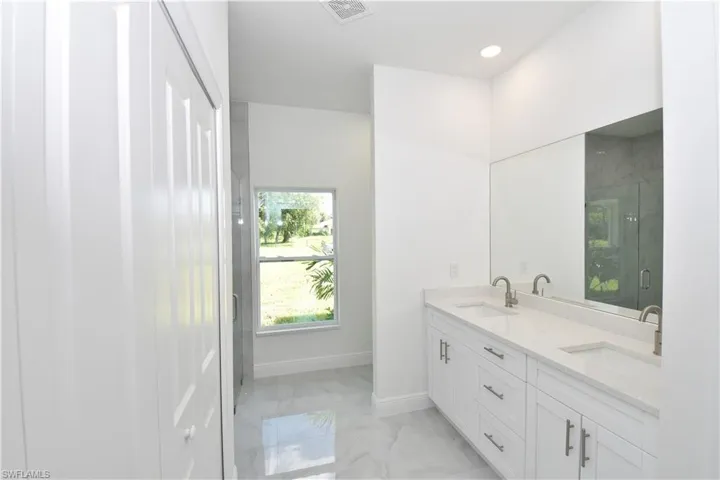 Similar finished home**