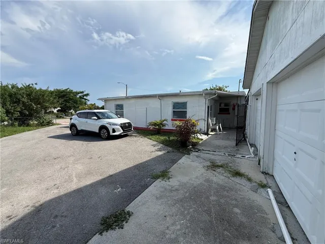 35 Andora St, Lehigh Acres, Florida 33936
