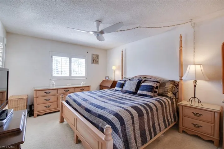 250 7th Ave S 305, Naples, Florida 34102