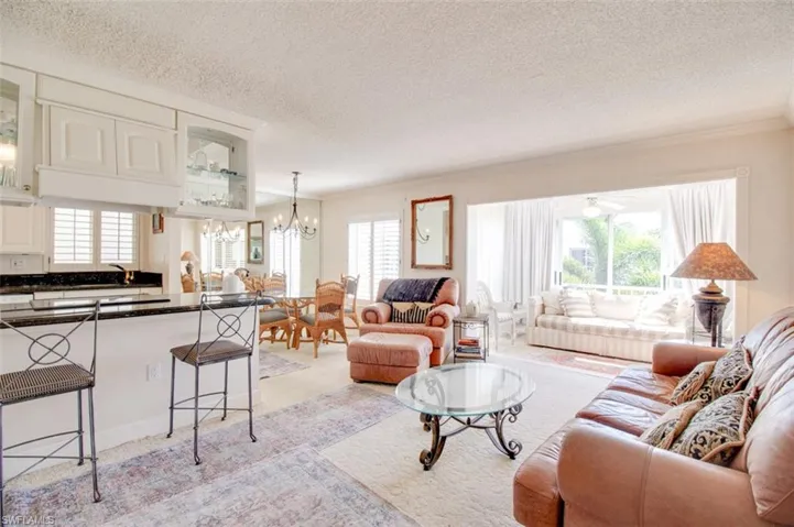 250 7th Ave S 305, Naples, Florida 34102