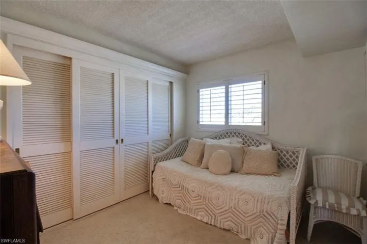 250 7th Ave S 305, Naples, Florida 34102