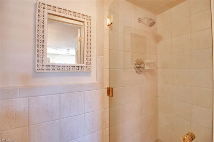 250 7th Ave S 305, Naples, Florida 34102