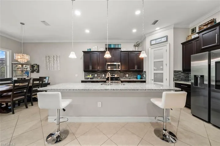 Gourmet kitchen with center island