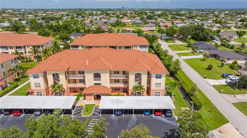 1101  Van Loon Commons  CIR, Cape Coral, FL 33909