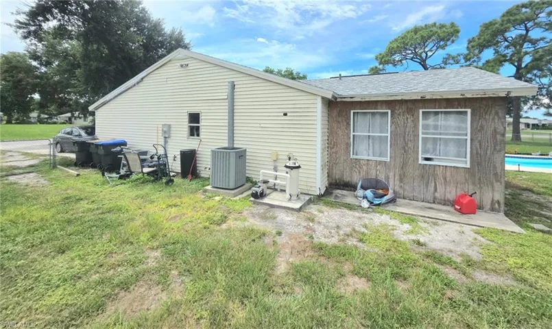 Side yard