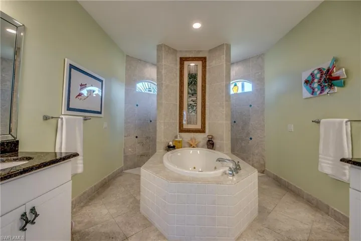2932 Nw 18th Ter, Cape Coral, Florida 33993