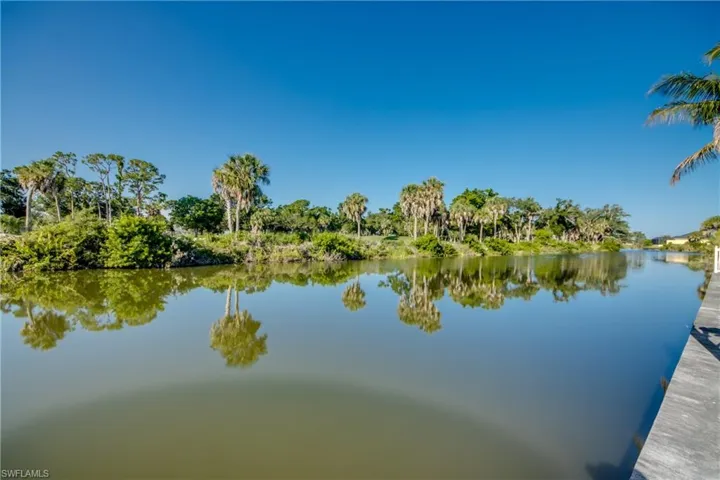 2932 Nw 18th Ter, Cape Coral, Florida 33993