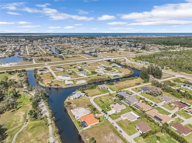 2932 Nw 18th Ter, Cape Coral, Florida 33993