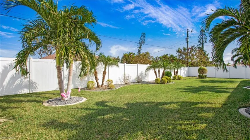 1107 Sw 41st Ter, Cape Coral Fl 33914