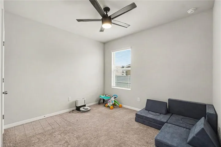 2045 Nw 7th St, Cape Coral, Florida 33993
