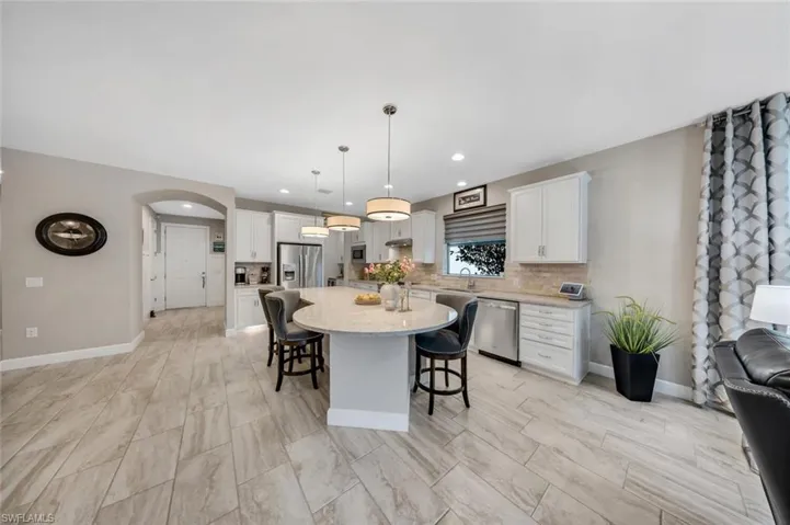 7457  Winding Cypress  DR, Naples, FL 34114