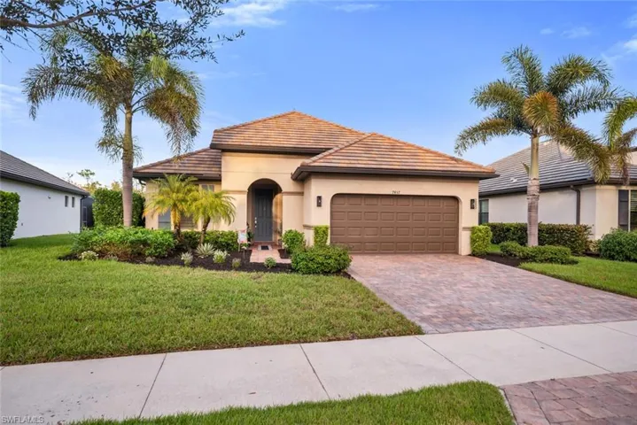 7457  Winding Cypress  DR, Naples, FL 34114