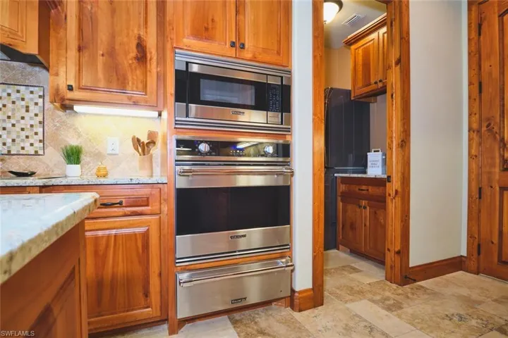 5306 Sw 27th Pl, Cape Coral, Florida 33914