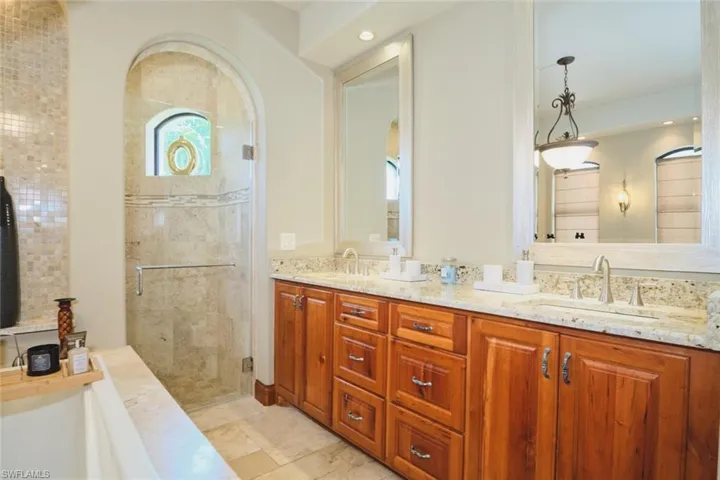5306 Sw 27th Pl, Cape Coral, Florida 33914