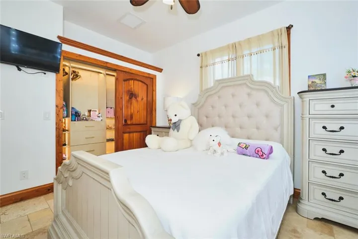 5306 Sw 27th Pl, Cape Coral, Florida 33914