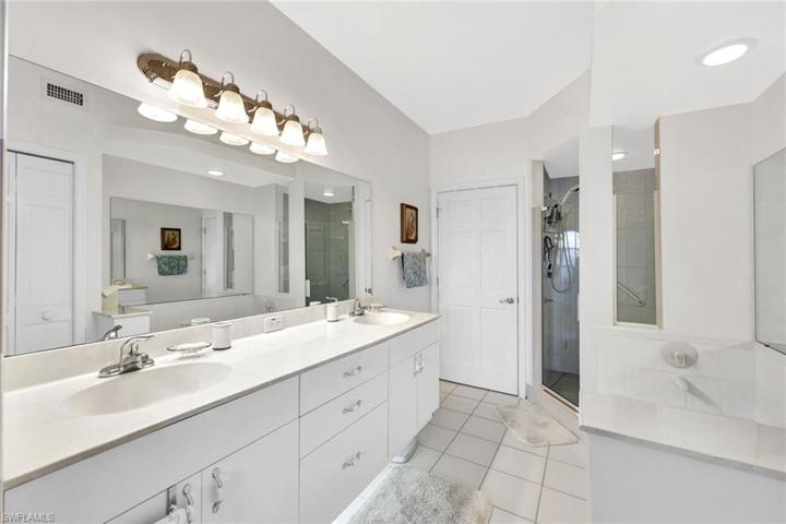 1705 Windy Pines DR # 1609, NAPLES FL 34112