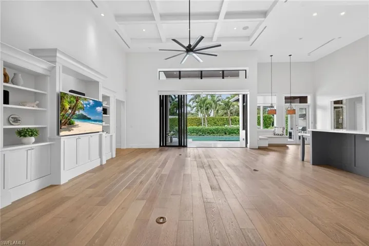 2140 Tarpon Rd, Naples, Florida 34102