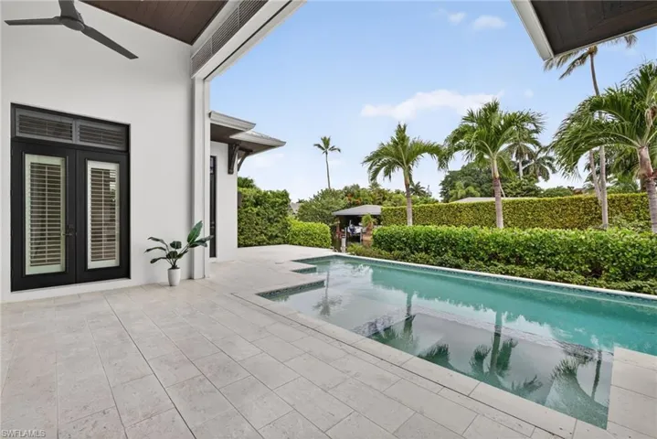 2140 Tarpon Rd, Naples, Florida 34102