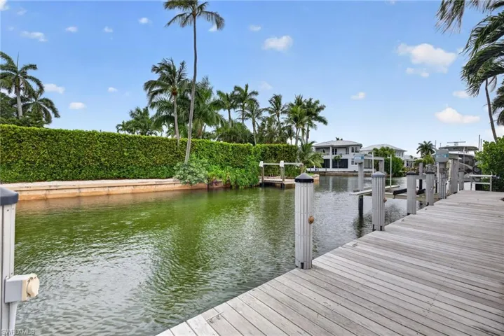 2140 Tarpon Rd, Naples, Florida 34102