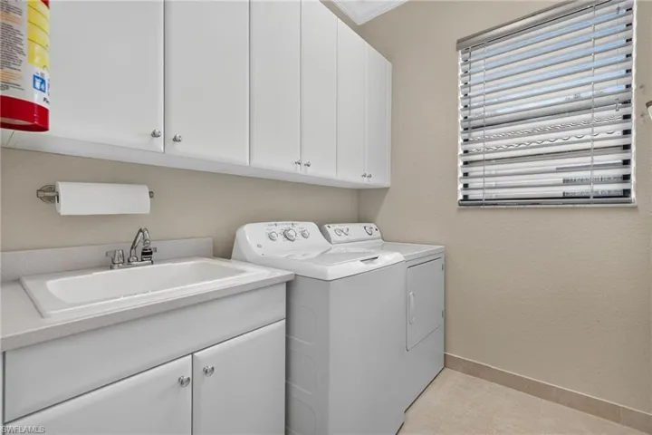 11957 Five Waters Cir, Fort Myers, Florida 33913