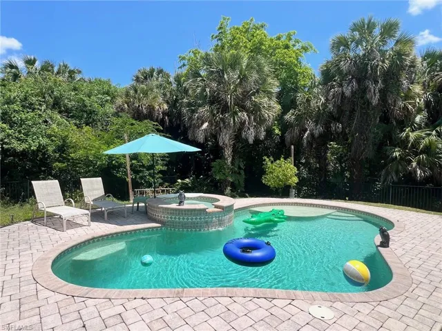 921 16th Ave Sw, Naples, Florida 34117