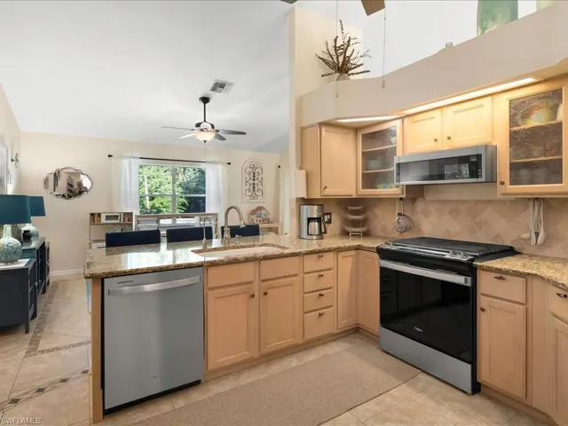 921 16th Ave Sw, Naples, Florida 34117