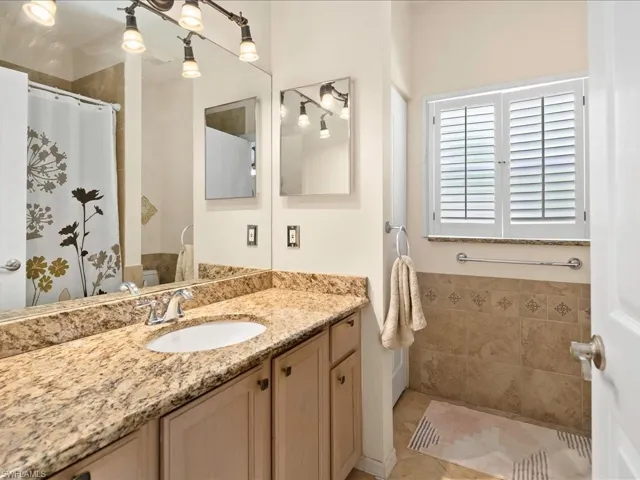 921 16th Ave Sw, Naples, Florida 34117